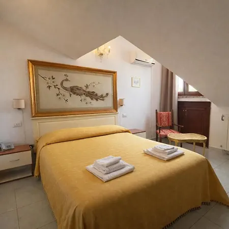 Euro Hotel Iglesias-2